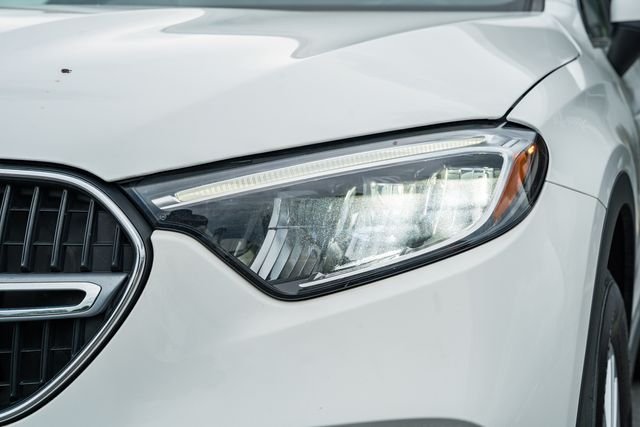 Used 2023 Polar White Mercedes-Benz GLC 300 image 13