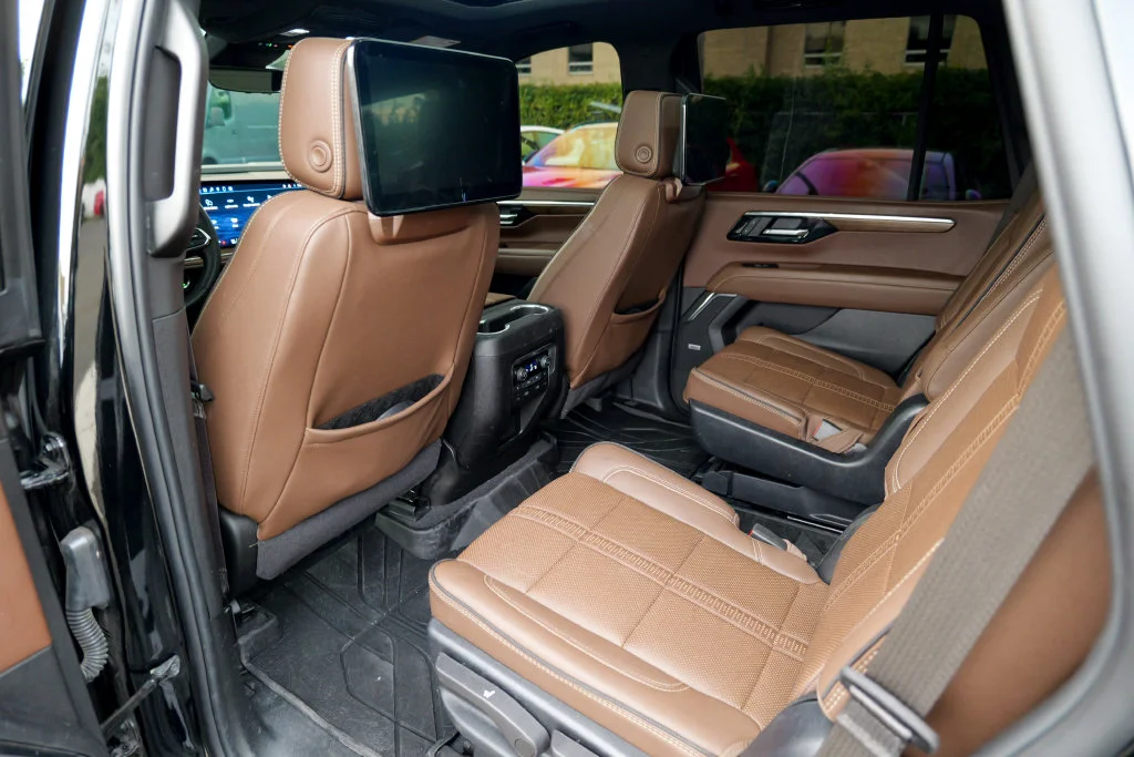 Used 2025 Black Chevrolet High Country image 26