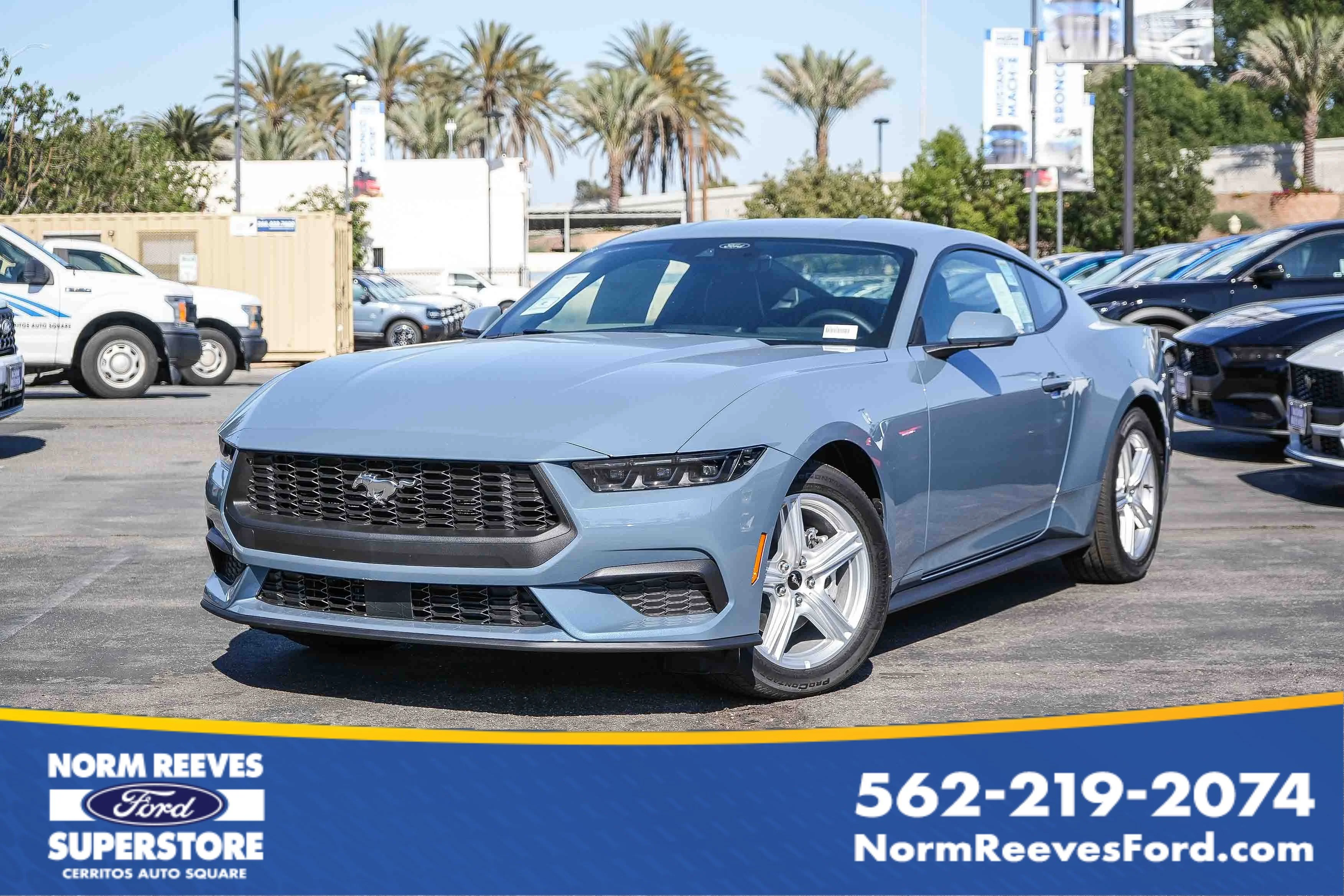 2026 Ford Mustang EcoBoost Fastback's photo