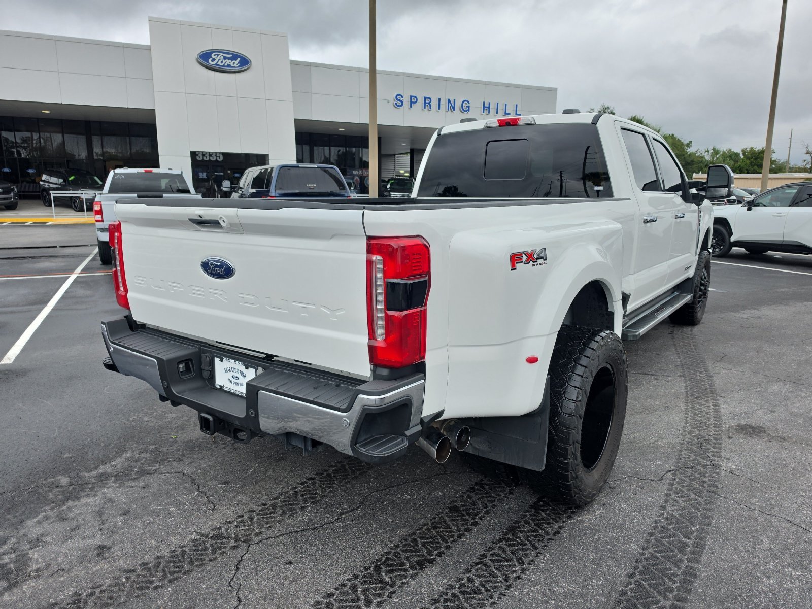 Certified Used 2023 White Metallic Ford Lariat image 5