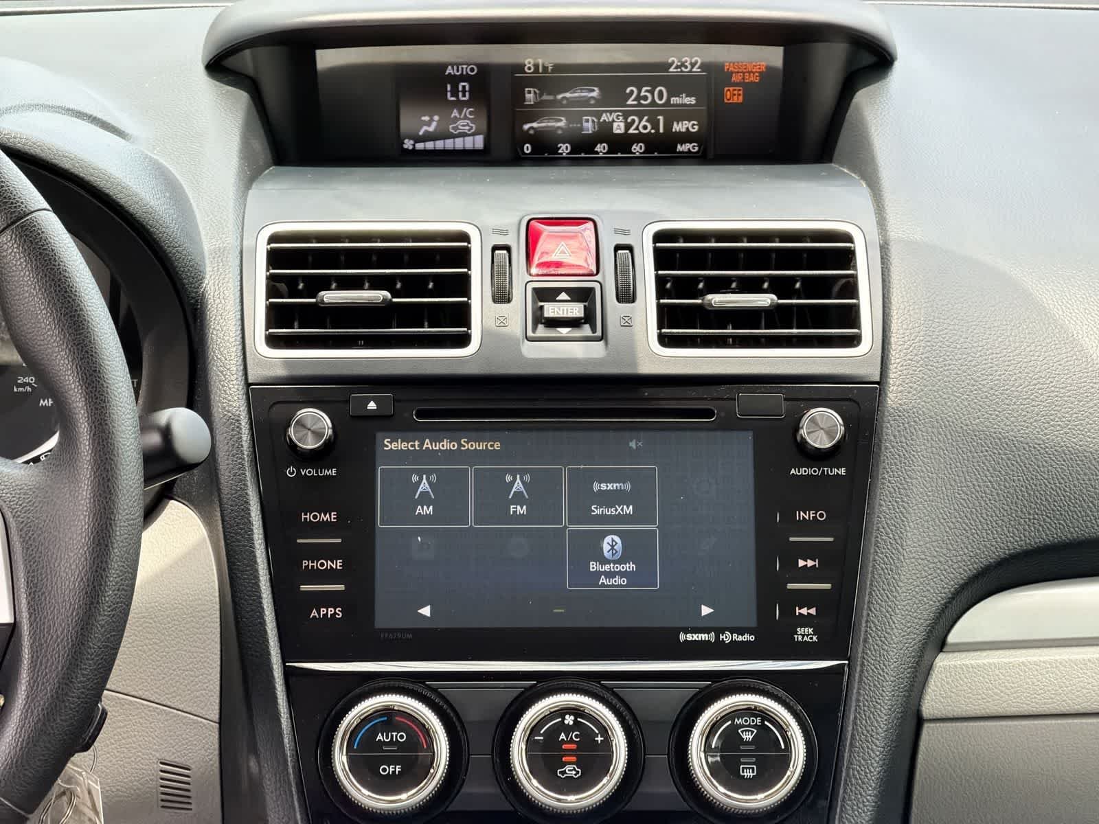 Used 2018 Jasmine Green Metallic Subaru Premium image 29