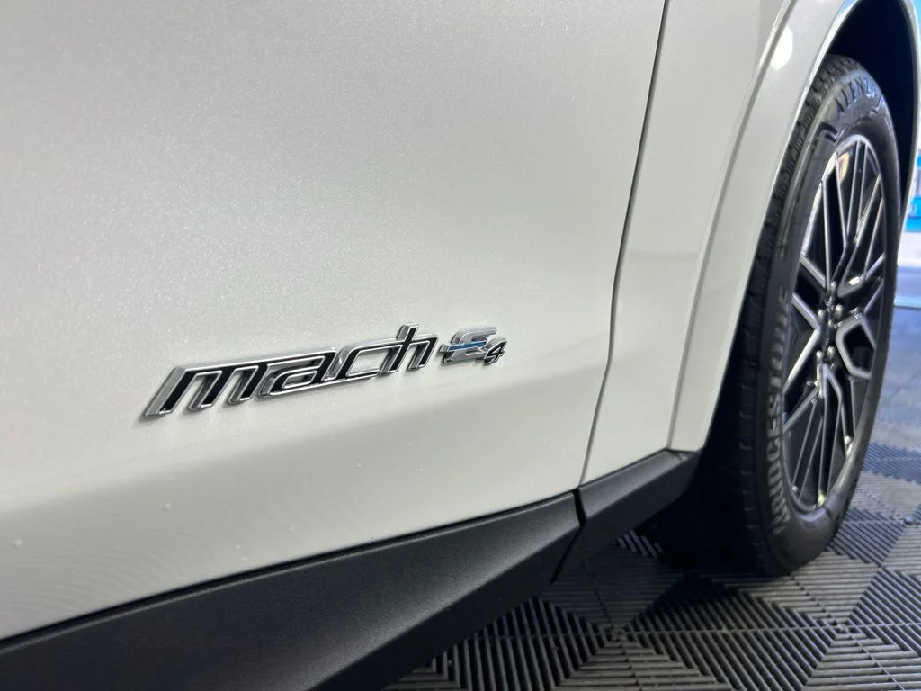 New 2026 Star White Metallic Tri-coat Ford Premium image 6