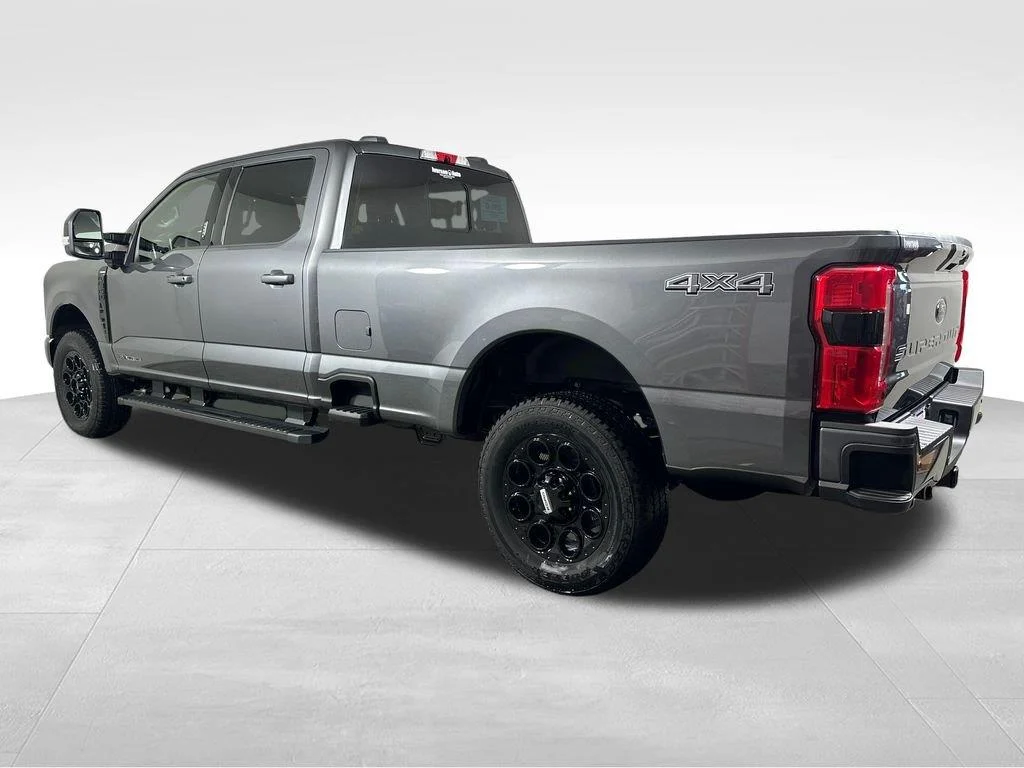 New 2026 Carbonized Gray Metallic Ford F-350® Lariat® image 7