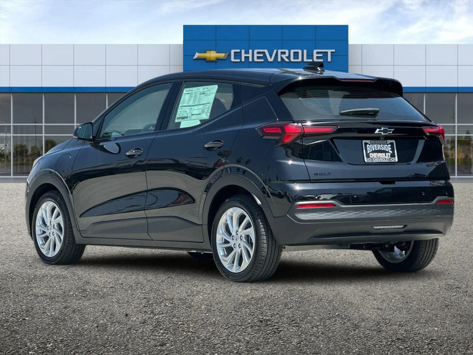2027 Chevrolet Bolt LT - Photo 6