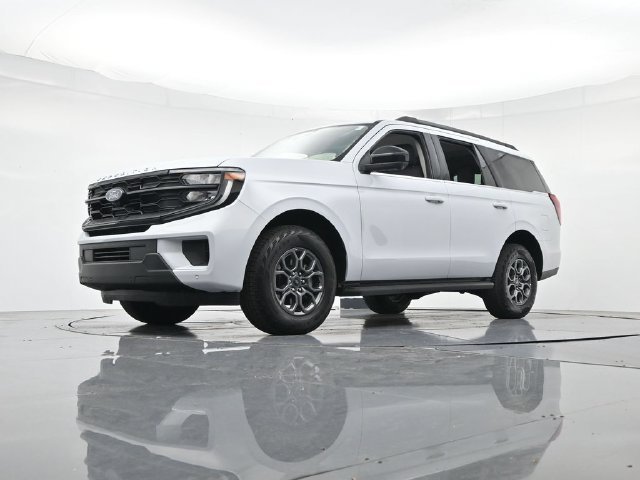 Certified Used 2025 Silver Ford Active image 39