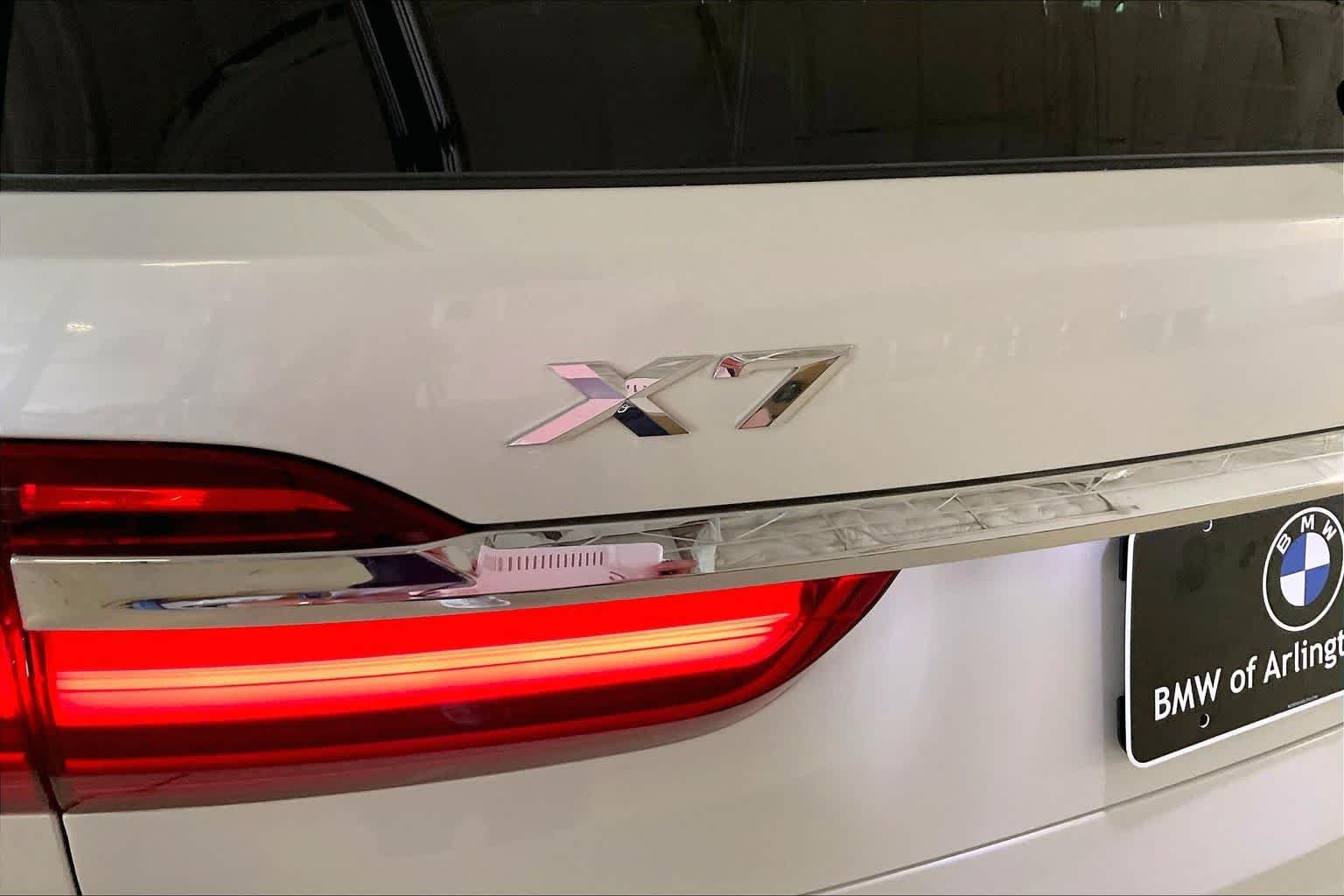Used 2020 Mineral White Metallic BMW xDrive40i image 31