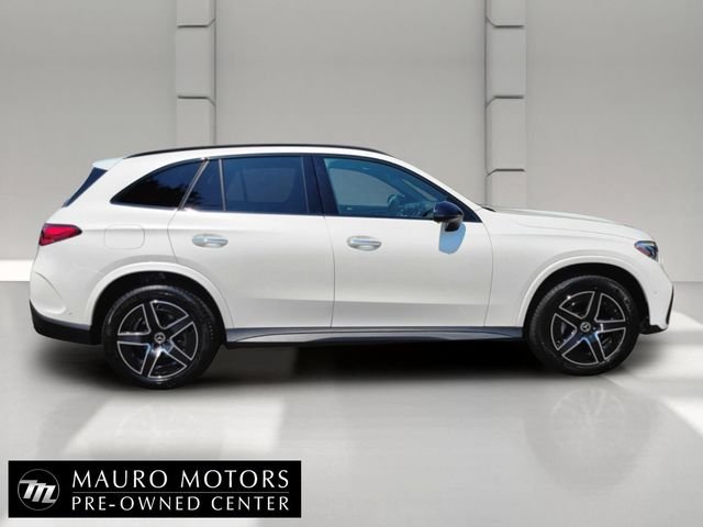 Certified Used 2023  Mercedes-Benz GLC 300 image 2