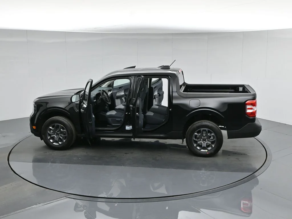 New 2026 Black Ford XLT image 51