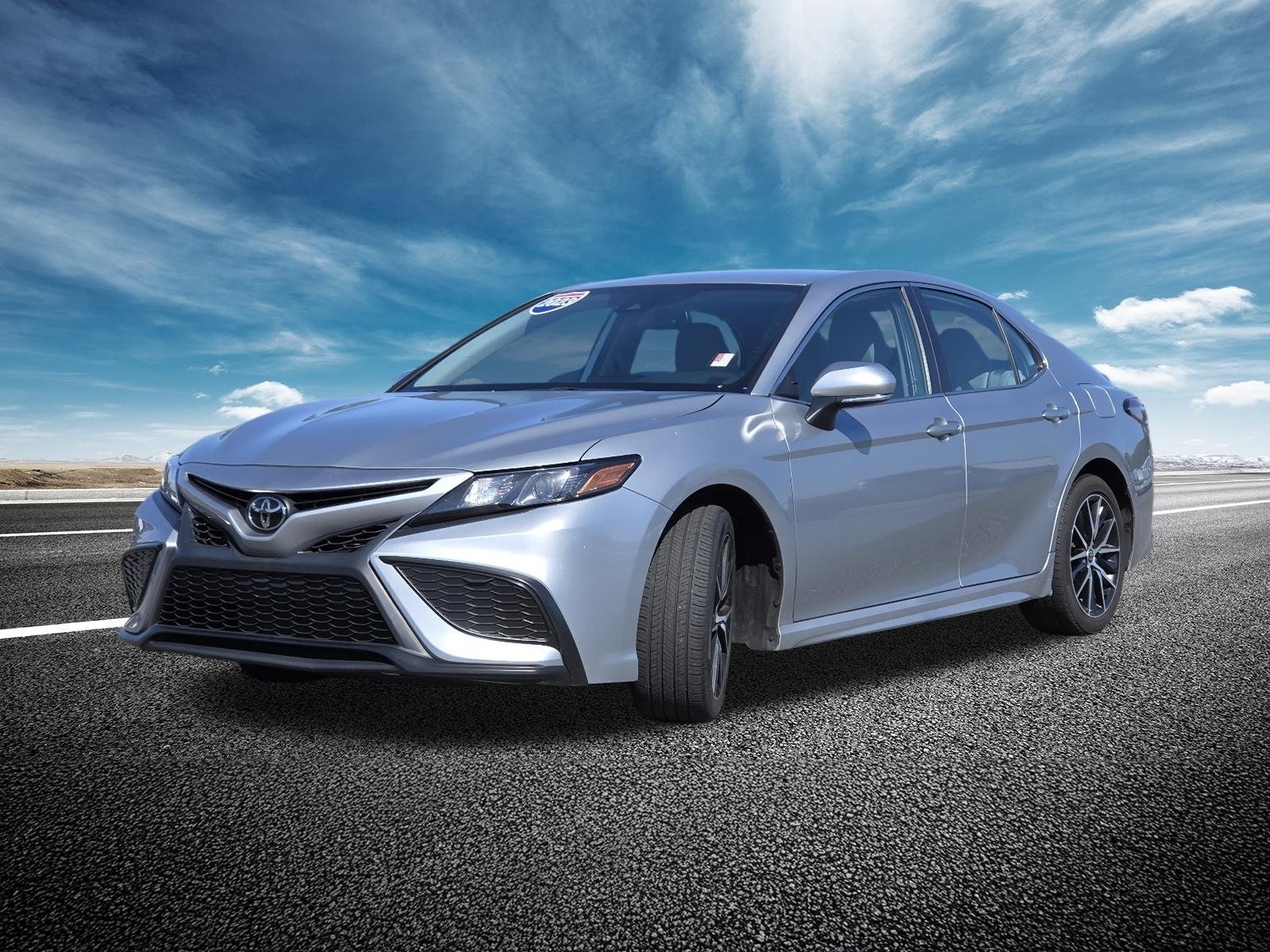 2023 Toyota Camry SE - Photo 14