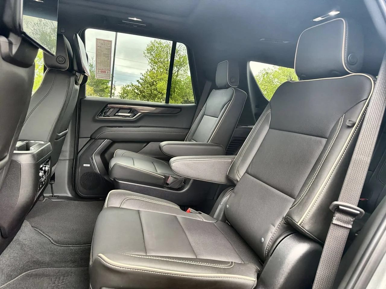 New 2026 Sterling Metallic GMC Elevation image 20