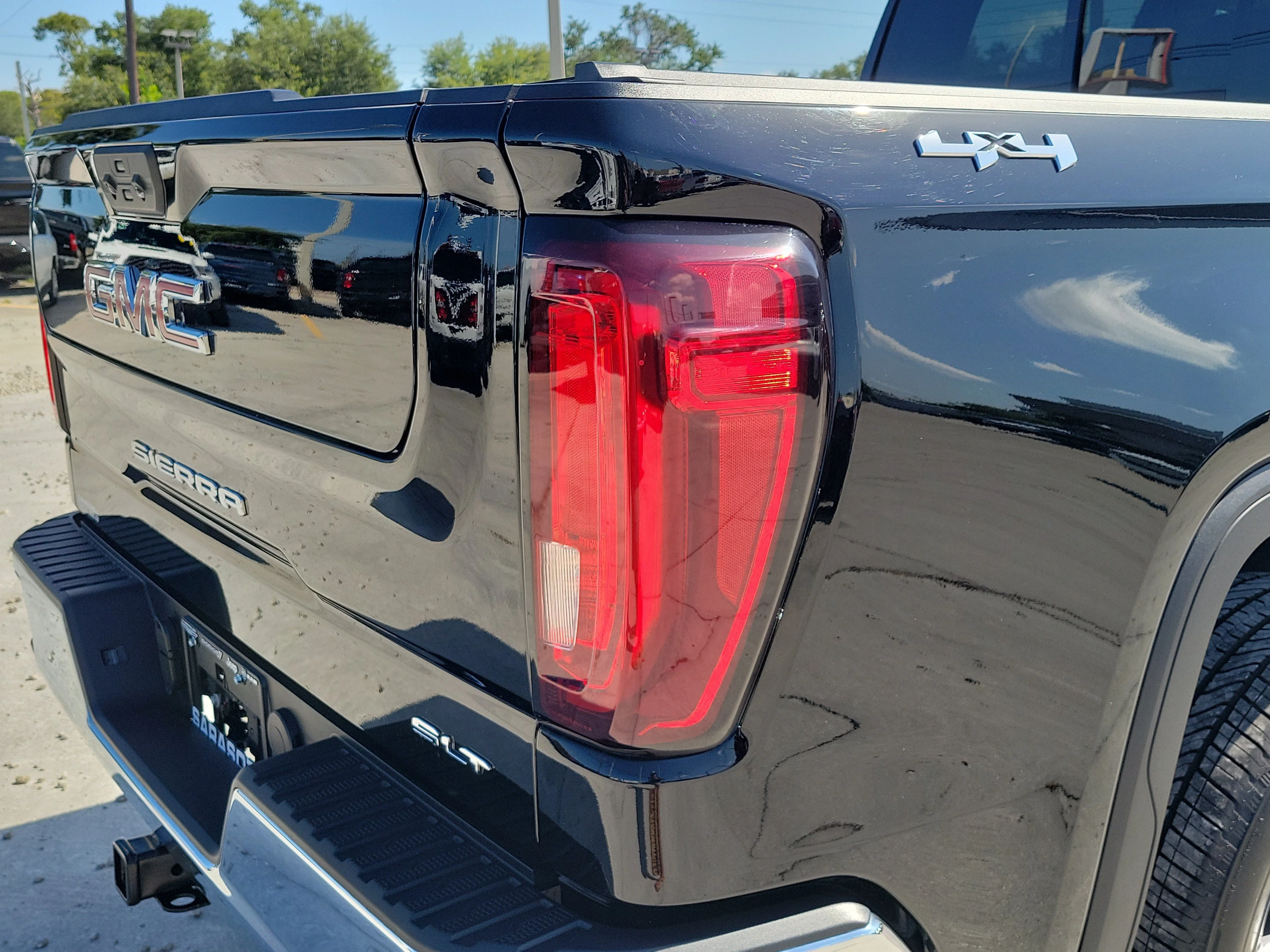 Used 2026 Onyx Black GMC SLT image 11