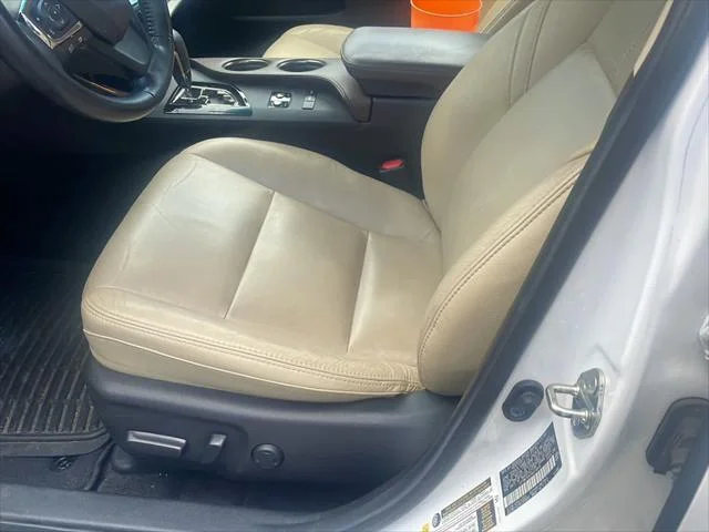 Certified Used 2016 BLIZZARD PEARL Toyota  image 14