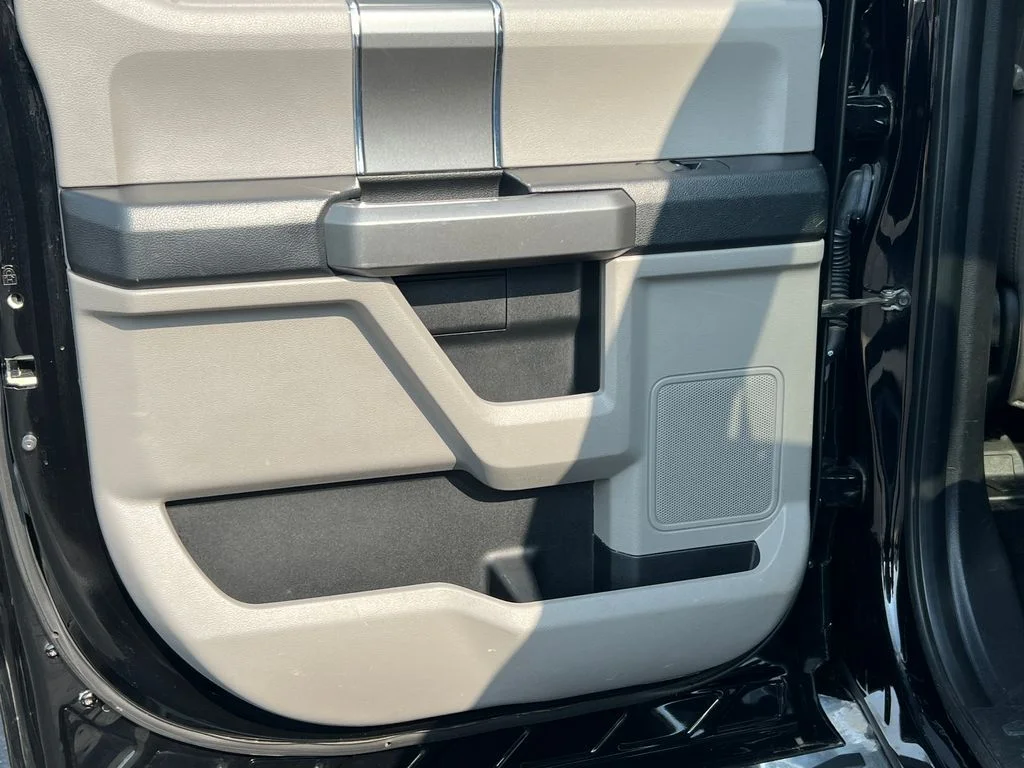 Used 2018 Black Ford XLT image 31