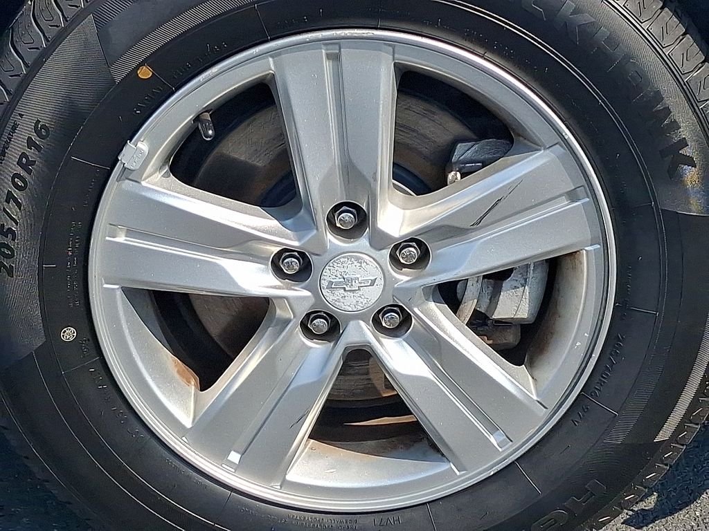 Used 2019 Silver Chevrolet LS image 8