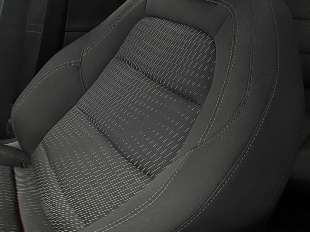 2025 Chevrolet Equinox LT - Photo 12