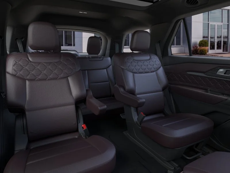 New 2026 Star White Metallic Tri-Coat Ford Platinum™ image 34