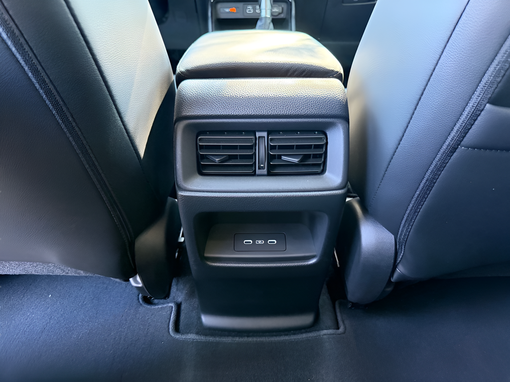 Used 2024 Silver Honda EX-L image 12