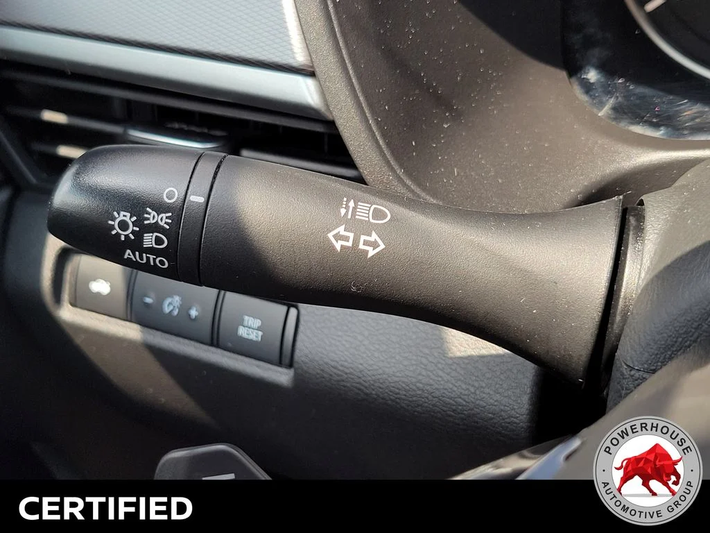 Used 2024 Silver Nissan 2.5 SR image 28