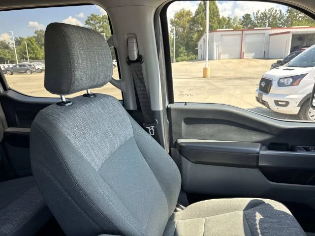 Used 2023 Silver Ford XLT image 35