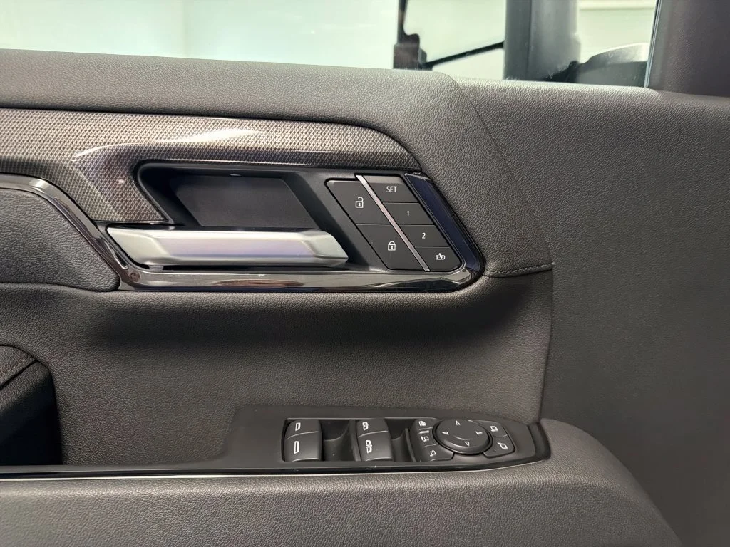New 2026 Sterling Metallic GMC AT4 image 17