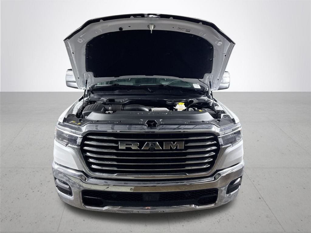 New 2026 Ivory White Tri-Coat Pearl-Coat Exterior Paint RAM Laramie image 22