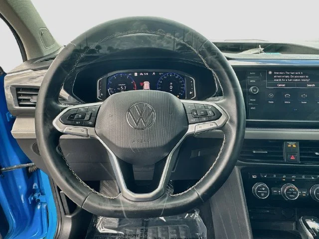 Used 2022  Volkswagen SEL image 11