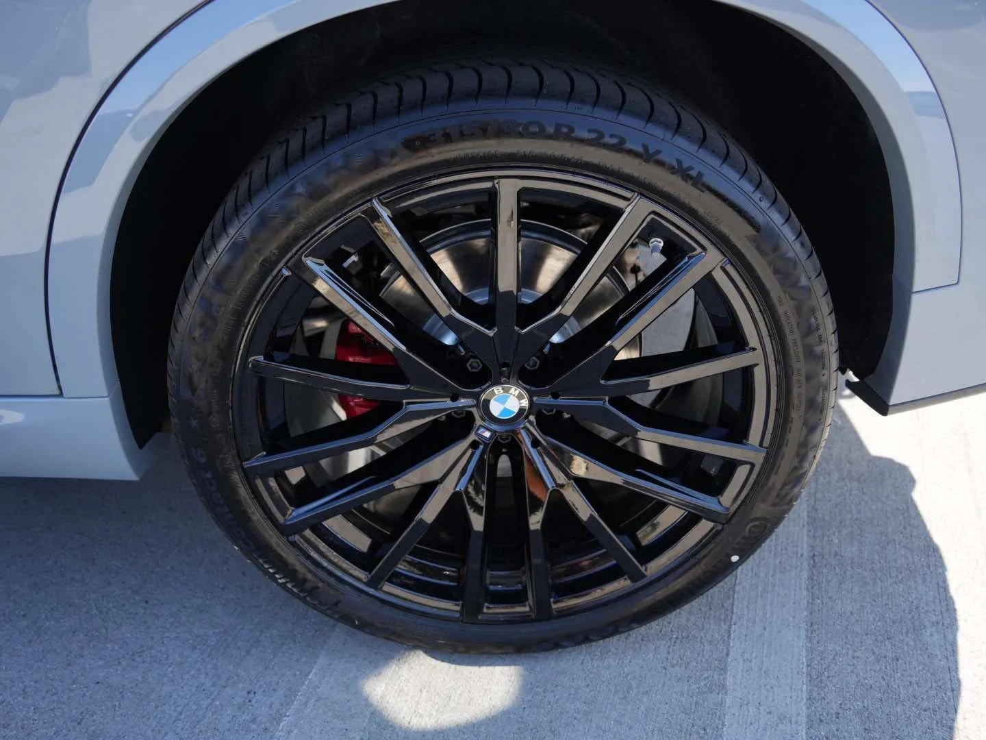 New 2026 Brooklyn Grey Metallic BMW xDrive40i image 6
