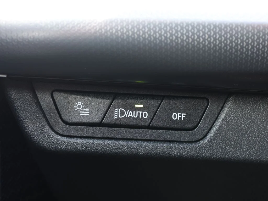 Used 2026 Silver BMW M35i image 34