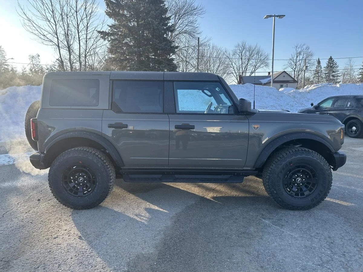 New 2026 Grey Ford Badlands image 4