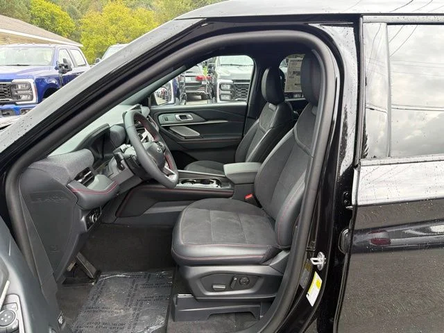 New 2026 Agate Black Metallic Ford ST image 15