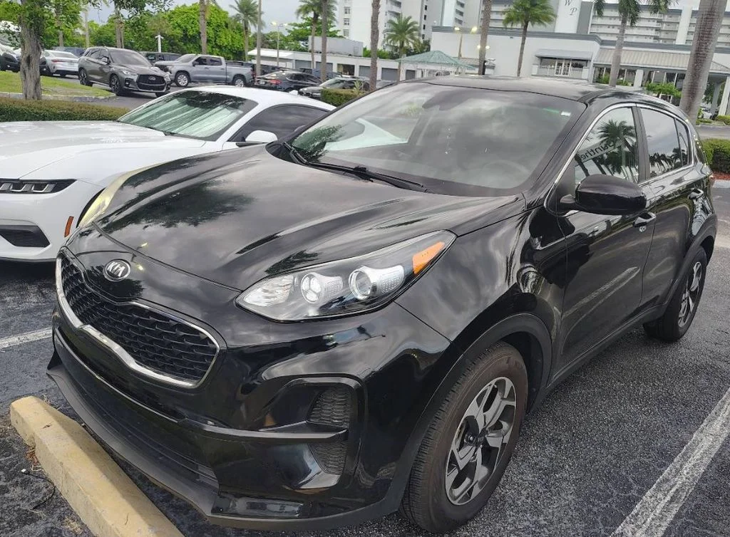 Used 2020 Red Kia LX image 1
