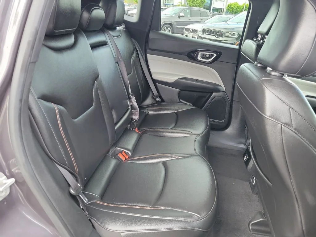 Used 2024 Gray Jeep Limited image 20