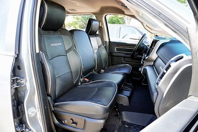 Used 2021 Silver Ram Laramie image 19