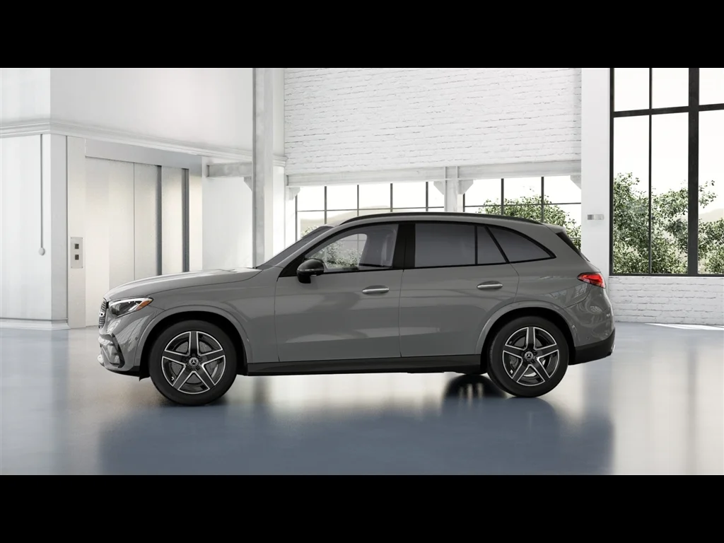 New 2026 Manufaktur Alpine Grey Mercedes-Benz GLC 300 4MATIC® image 30