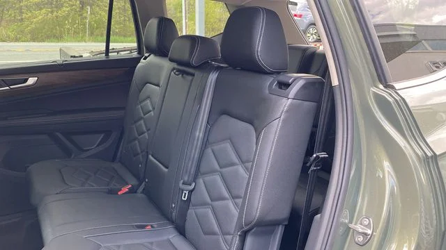 New 2026 Green Volkswagen 2.0T SE w/Technology image 22