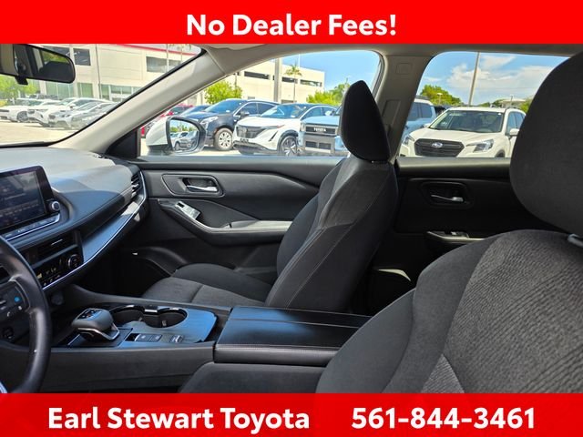 Used 2024 White Nissan SV image 3