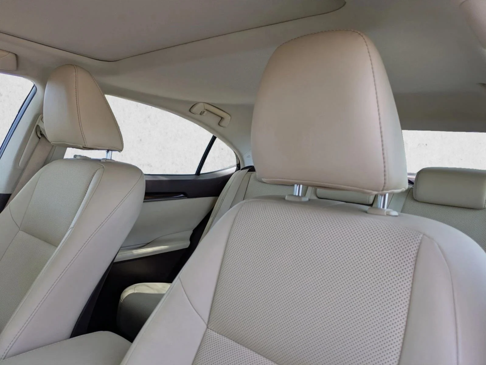 Used 2017 Nightfall Mica Lexus ES 350 image 5