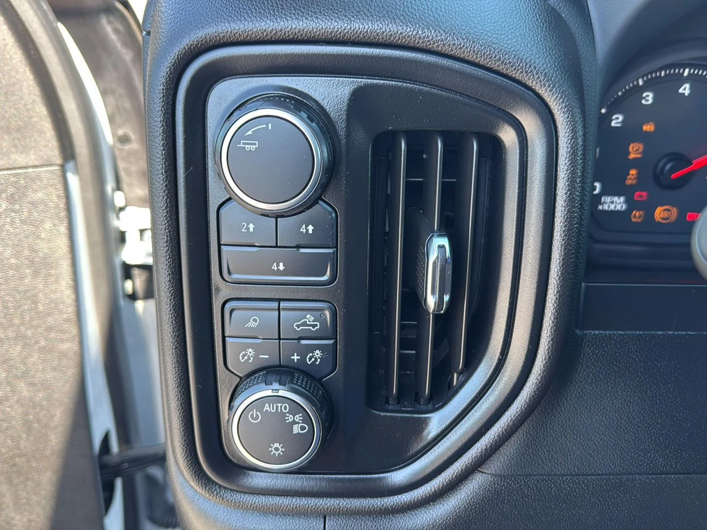 Used 2025 Summit White Chevrolet Custom image 24