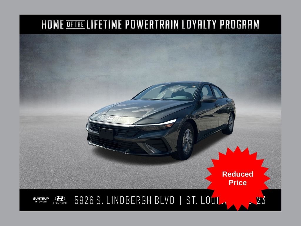 Used 2026 Amazon Gray Hyundai SE image 1