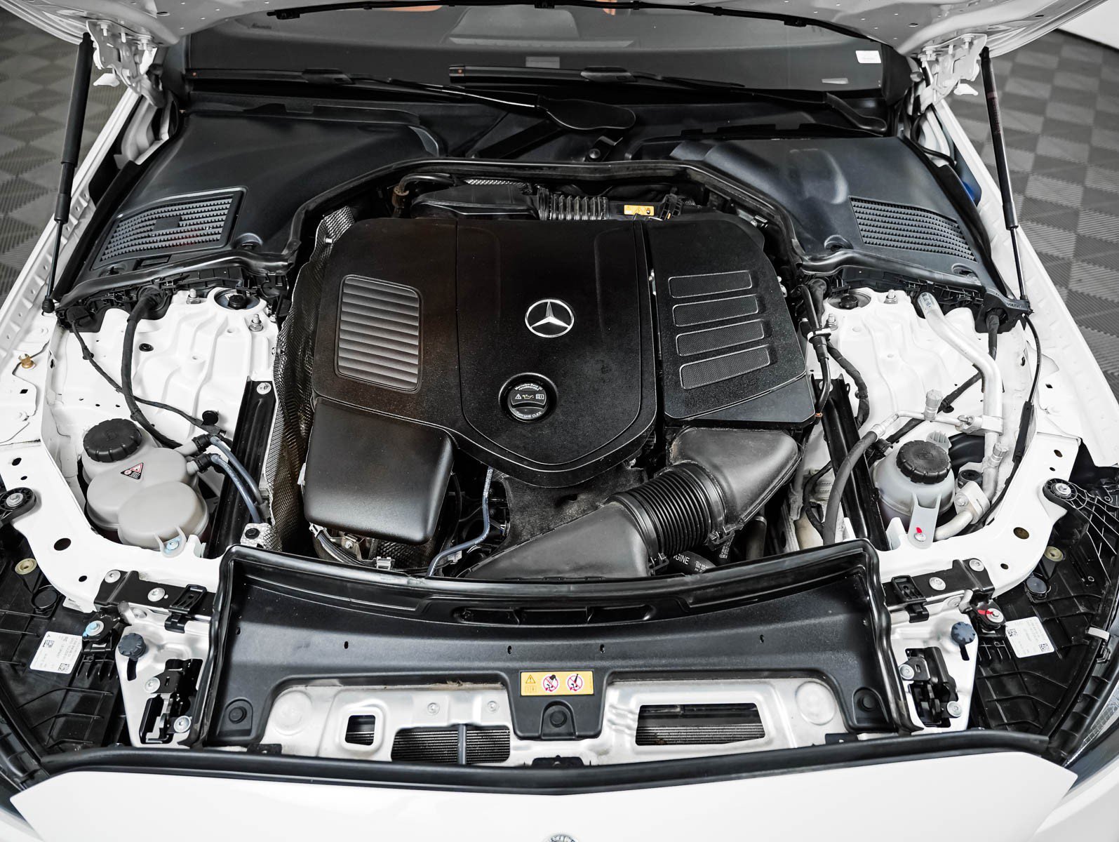 Certified Used 2024 Polar White Mercedes-Benz C 300 Sedan image 4