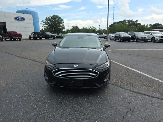 Used 2019 Black Ford SE image 8