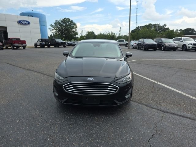Used 2019 Black Ford SE image 8