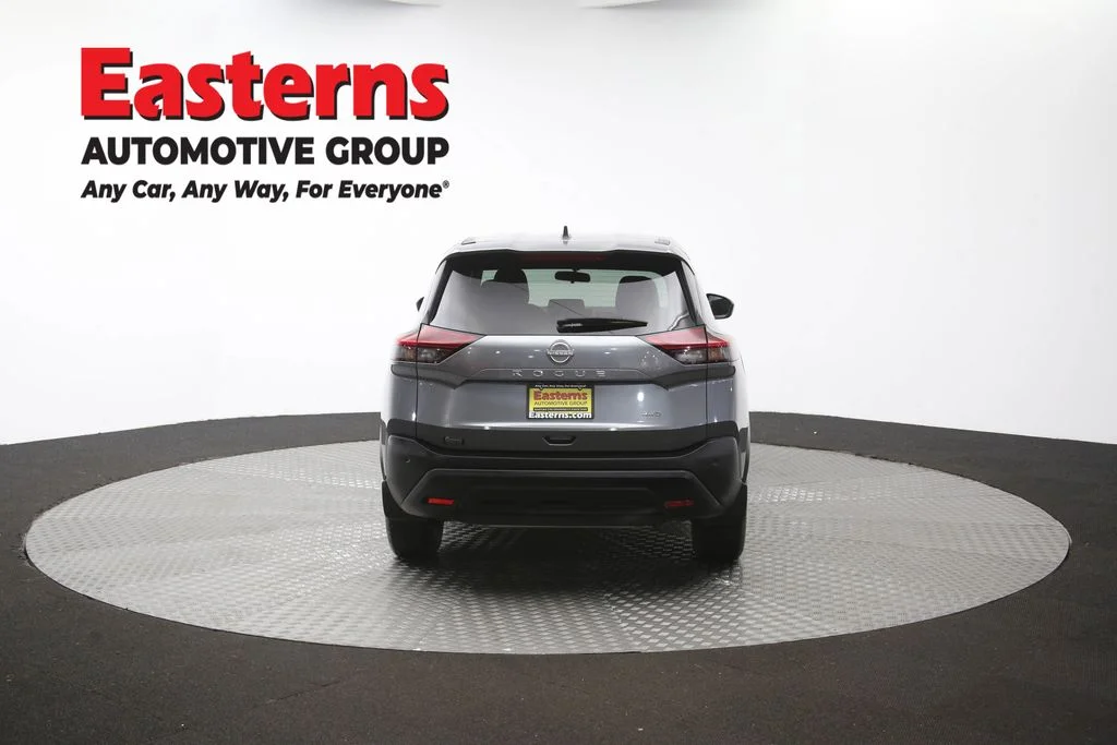 Used 2023 Gray Nissan S image 37