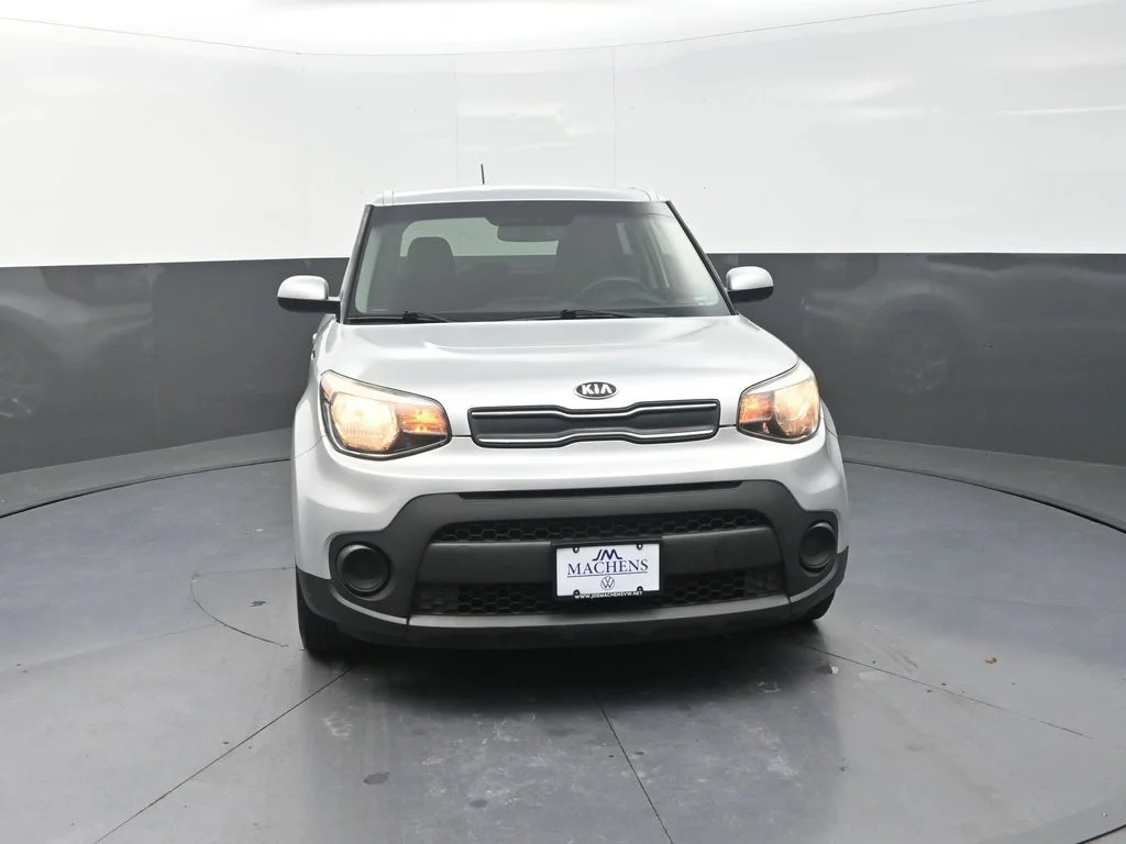 Used 2017 Kia Soul Base with VIN KNDJN2A20H7484109 for sale in Columbia, MO