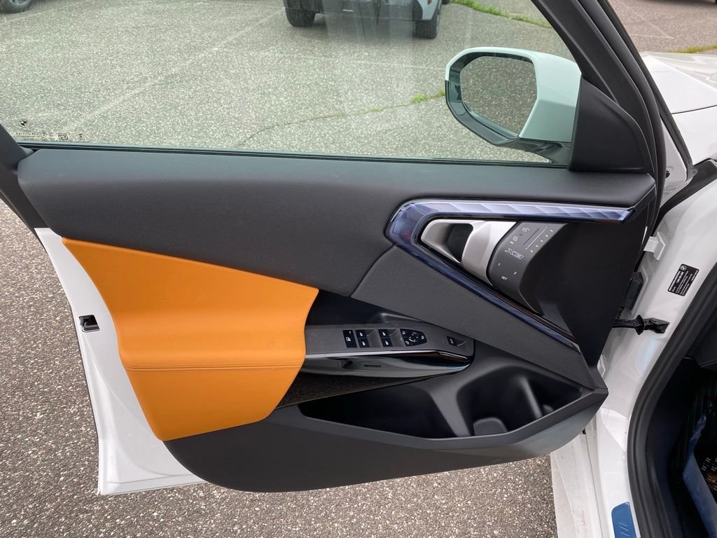 New 2026 Alpine White BMW 30 xDrive image 13