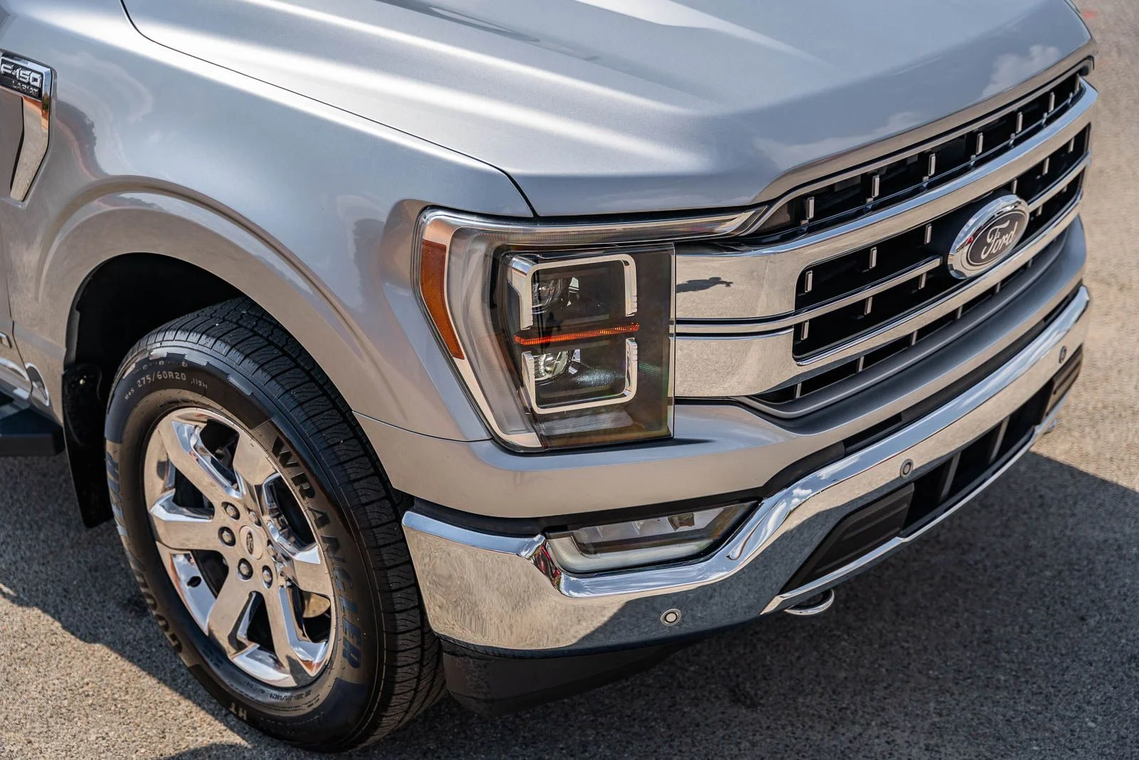 Used 2023 Silver Ford Lariat image 9