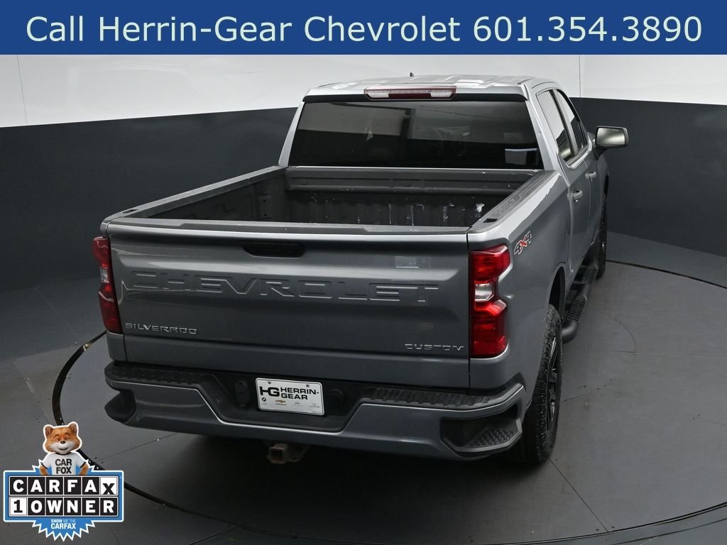 Used 2023 Gray Chevrolet Custom image 35