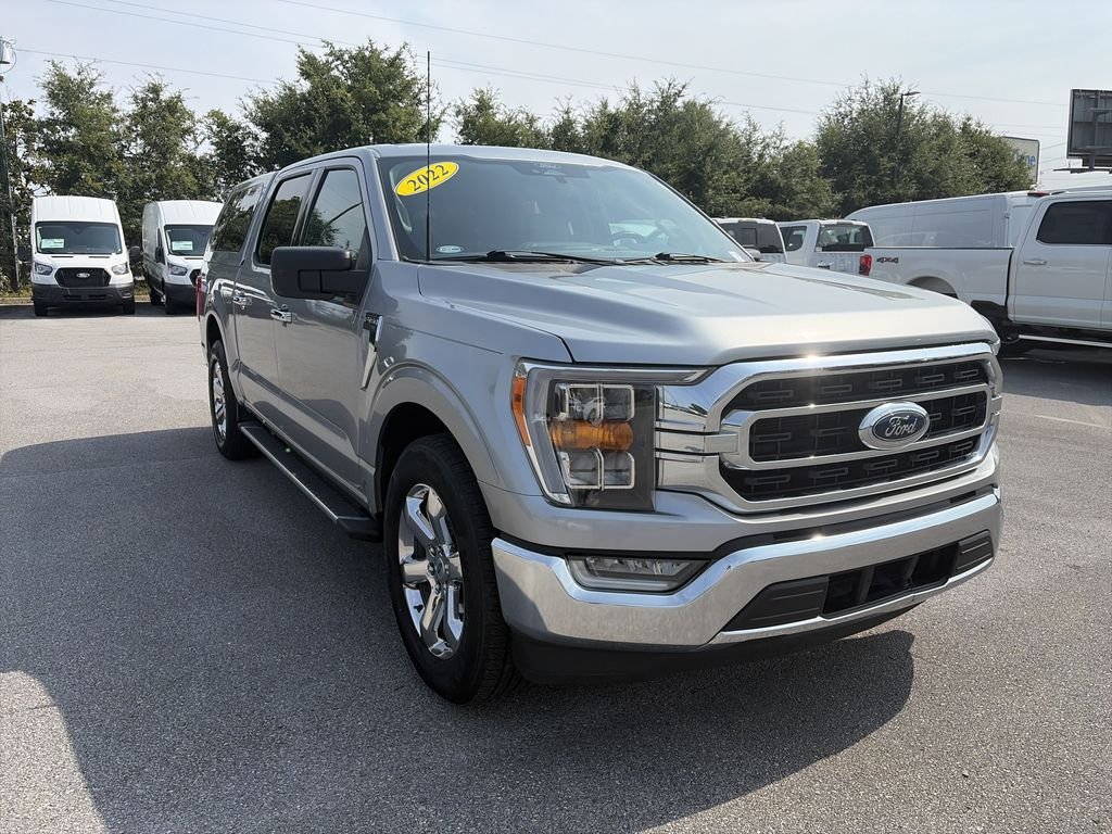 Used 2022 Silver Ford XLT image 9