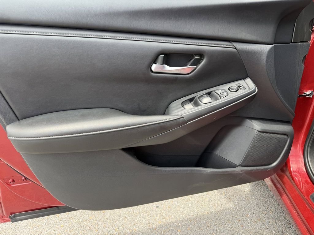 Used 2025 Red Nissan SV image 12