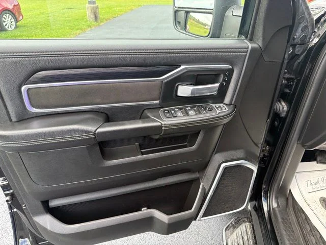 Used 2024 Black Ram Laramie image 17